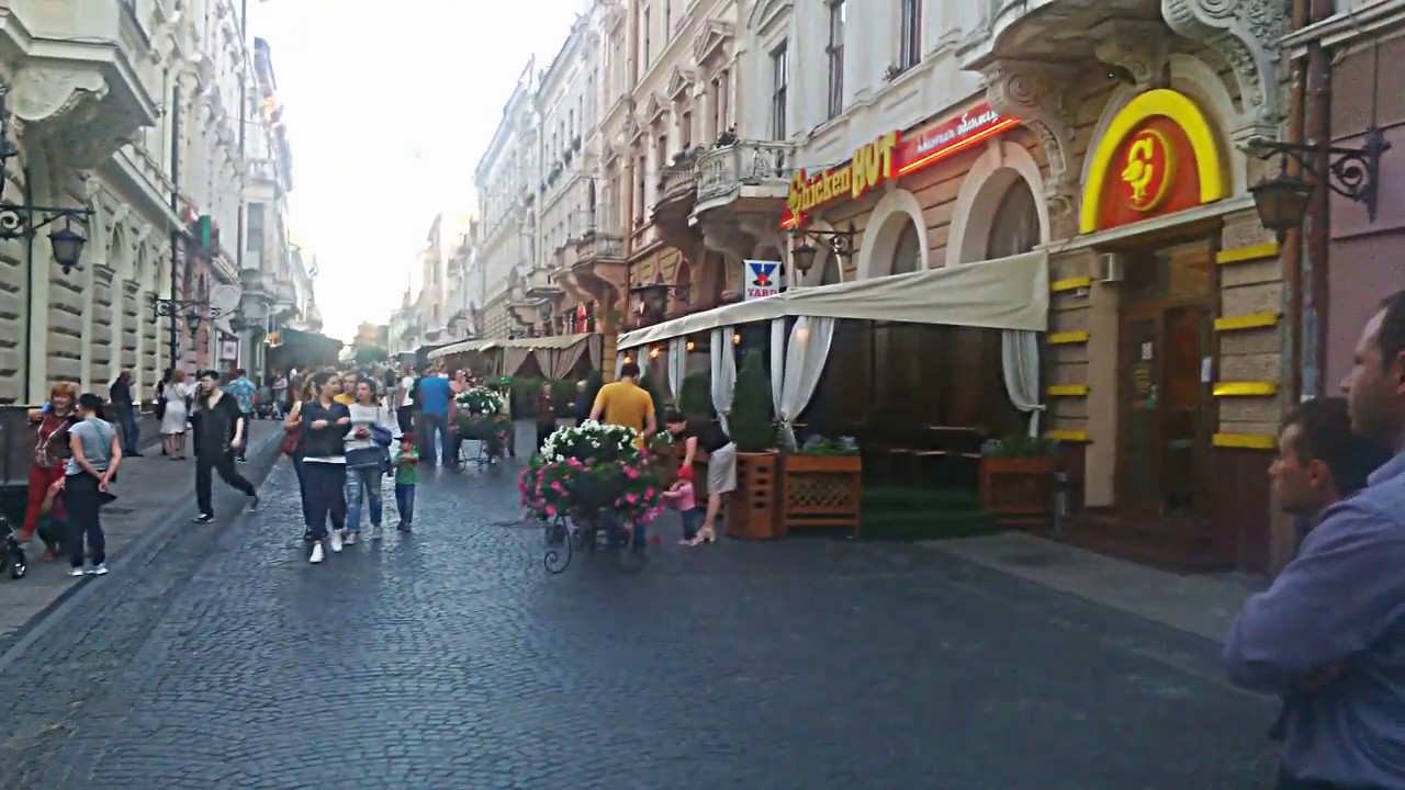 Czernowitz Herrengasse street music 2017