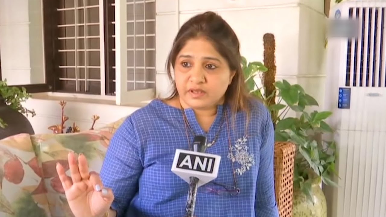 ‘Pathetic, below the belt’: Dinesh Gundu Rao’s wife on Anantkumar Hegde’s comments