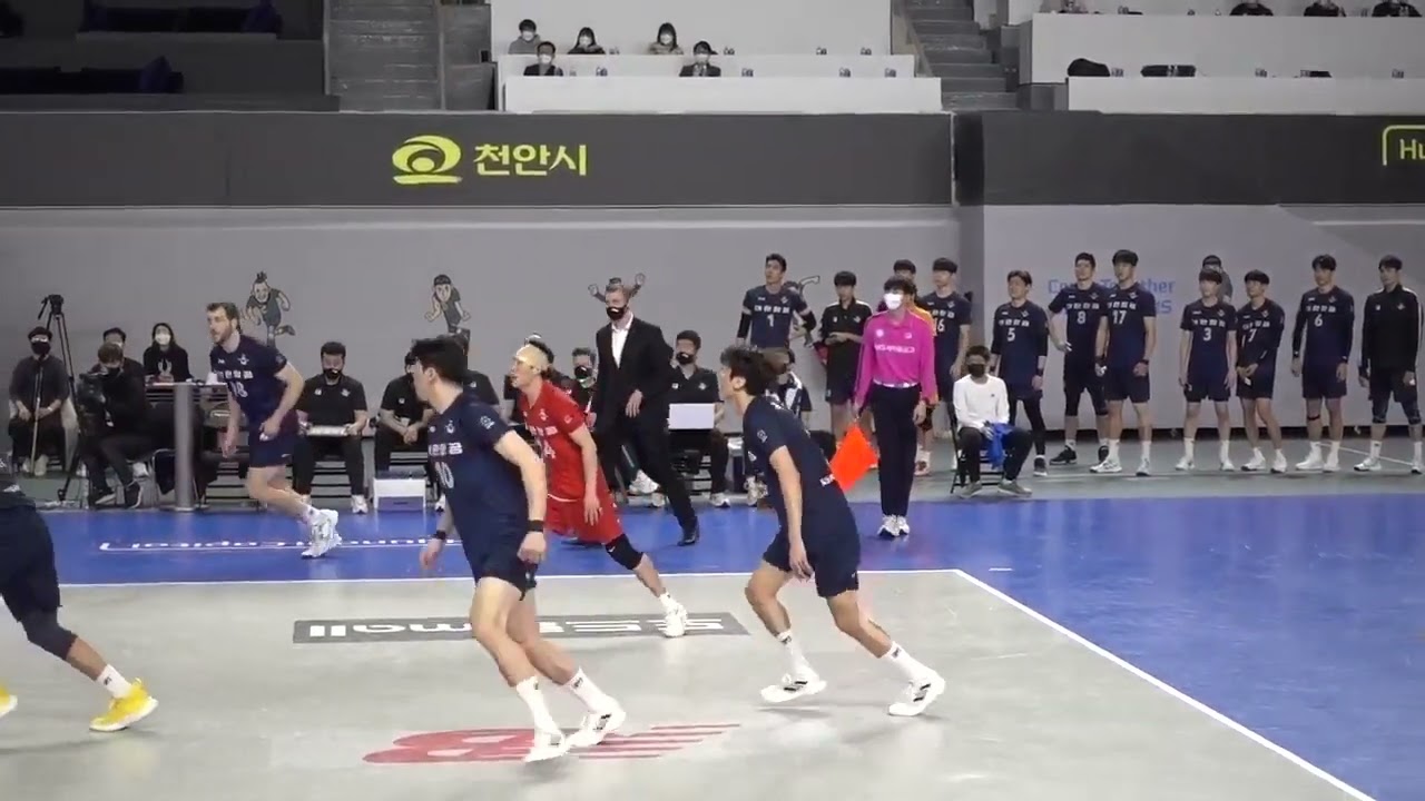 대한항공점보스 KAL Jumbos 스카이워커스전 부상투혼 리베로 오은렬 선수    korea pro volleyball