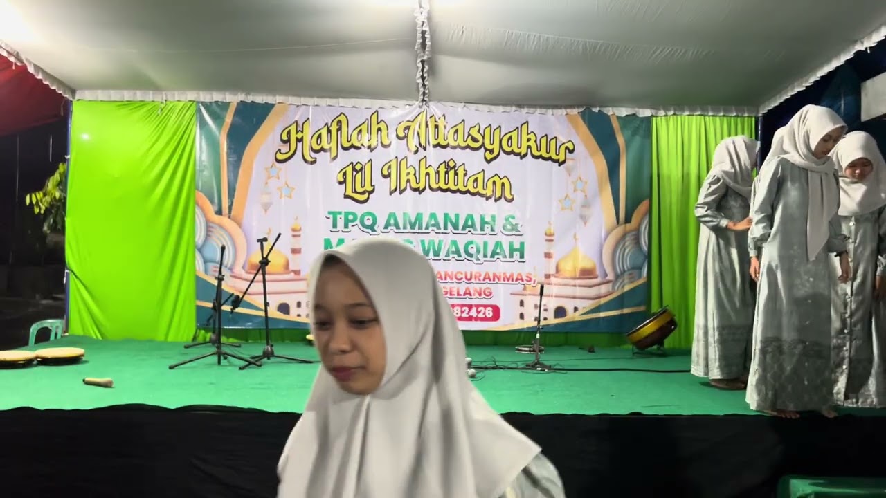 Pembacaan surat waqiah putri
