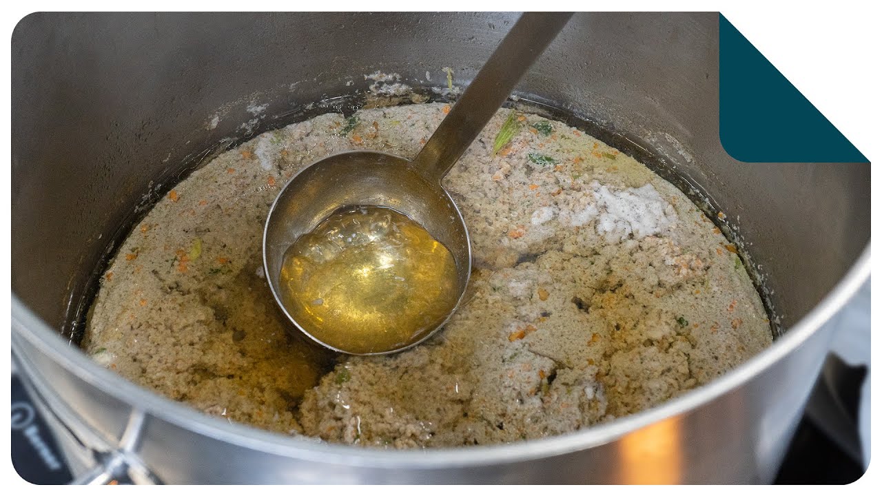 Clarifiëren van een bouillon | Keukentechniek