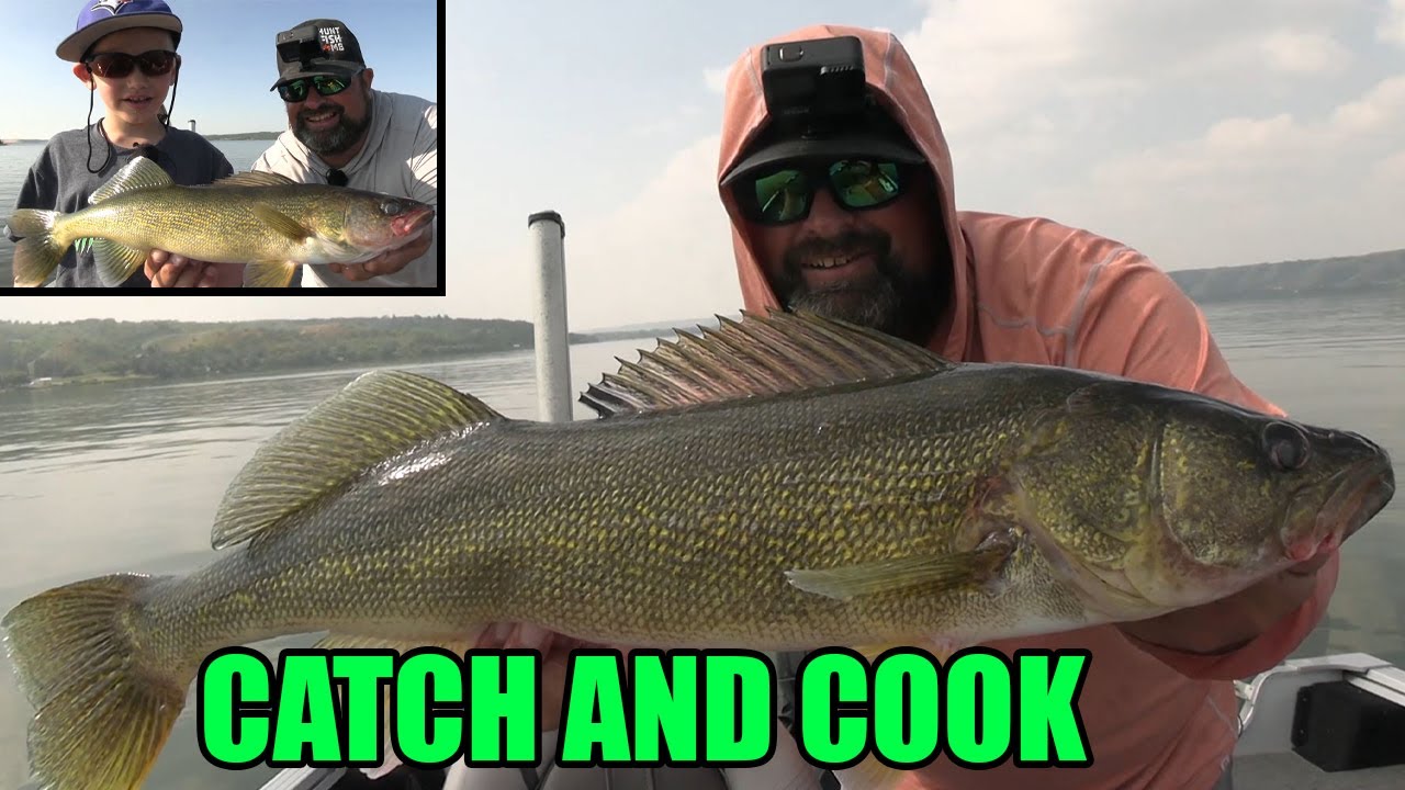 Fishing for Walleye of all Sizes!! | Best Way to Cook Shore Lunch!