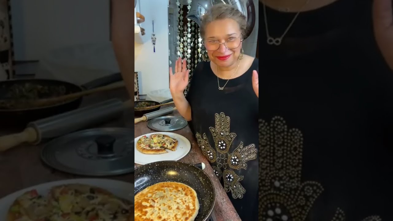 تقولوا حواوشيى كداب تقولوا بيتزا نباتى تقولوا فطير  صيامي المهم انا بعمل عظمة واجرااام