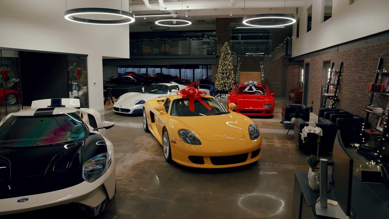 The Ultimate Supercar Lobby: Enzo • MC12 • F40 • Carrera GT • 599 GTO • Ford GT