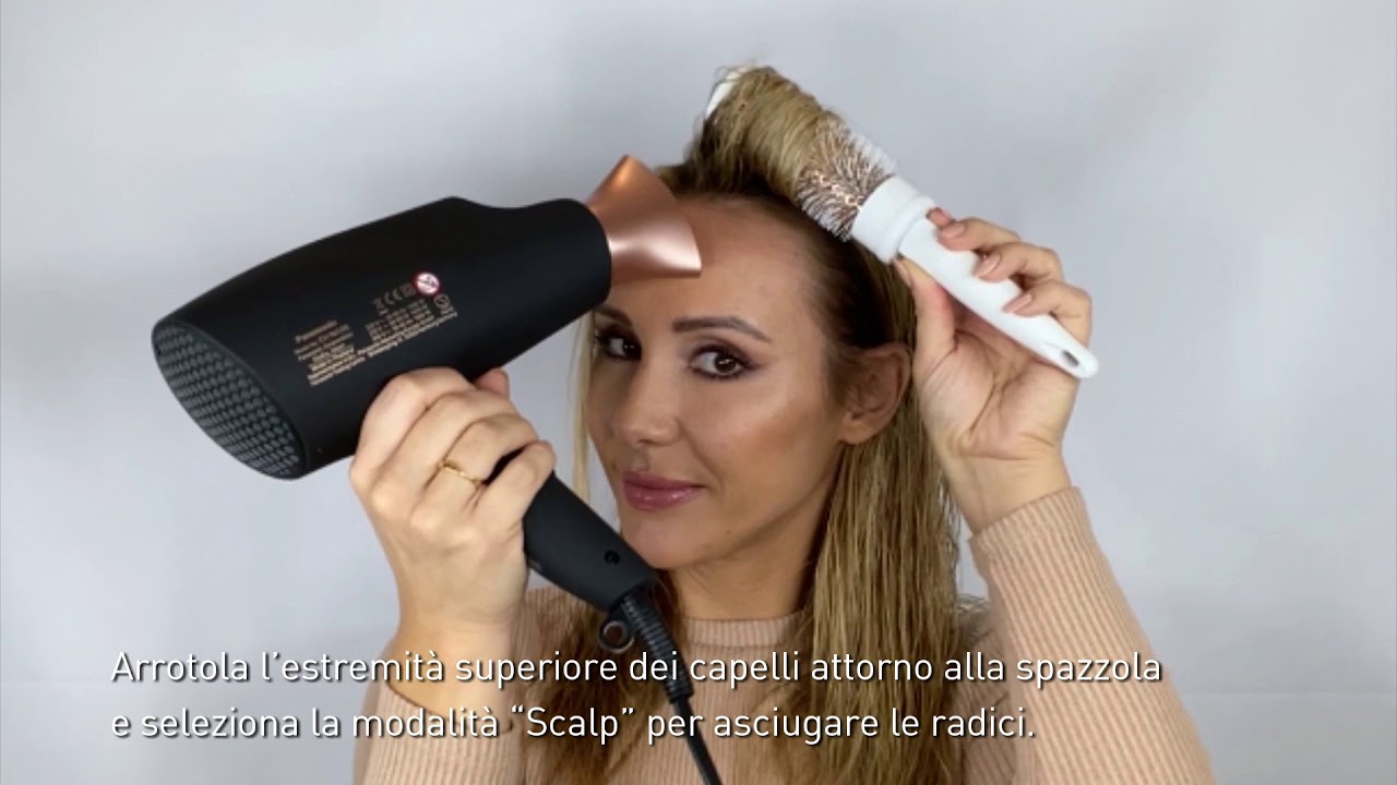 Piega ondulata e morbida con phon e spazzola - Panasonic NA98
