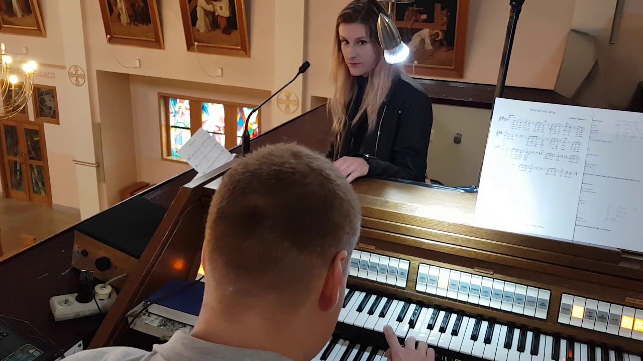 Wśród tylu dróg- pieśń Ślubna