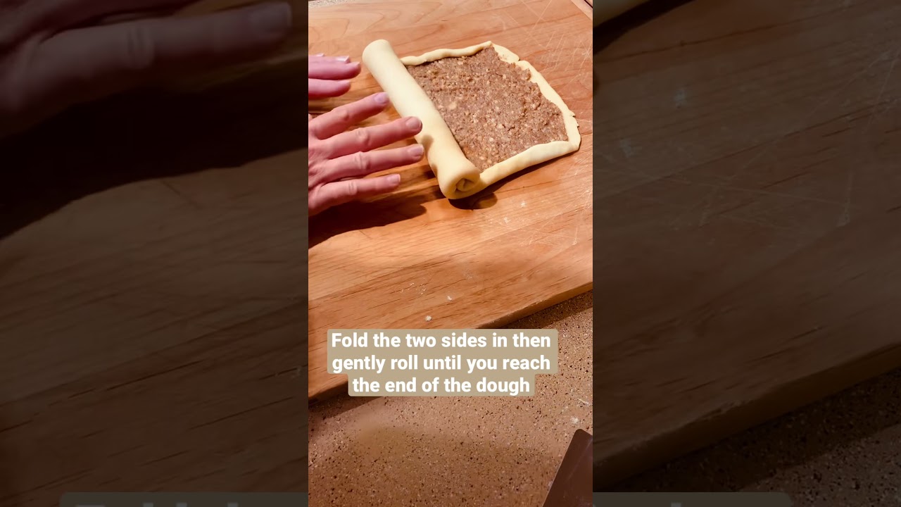 Hungarian beigli - Walnut roll