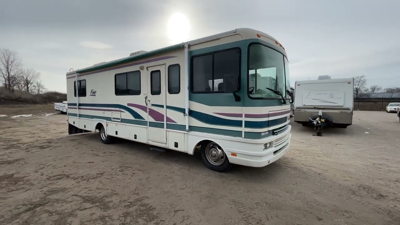 Car Auction Online - 1995 CHEVROLET P30 1GBKP37NXS3320794