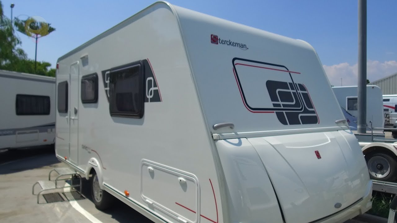 Sterckeman Comfort 480CP con cama central en isla.