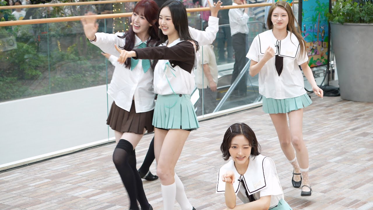 250728 KiiiKiii 키키 'I DO ME' 더현대 서울 스테이지 어택