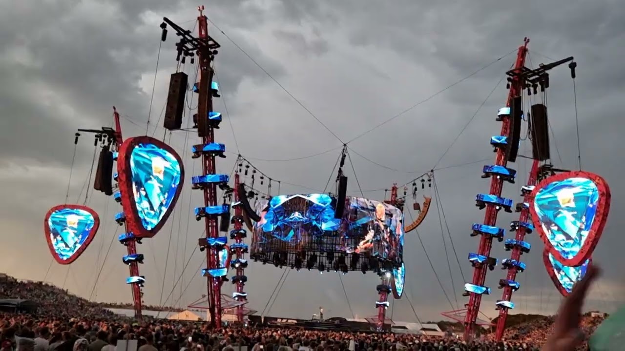 Ed Sheeran - Shivers (Denmark 4th august)