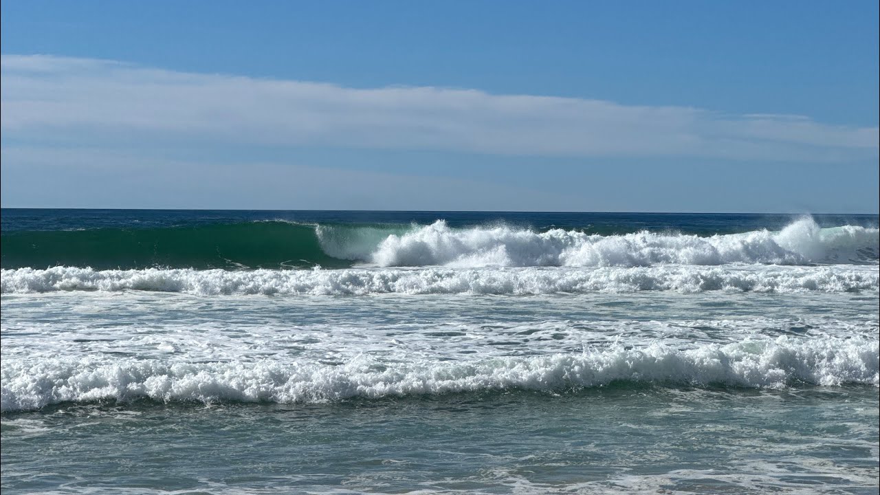 Big ocean waves 