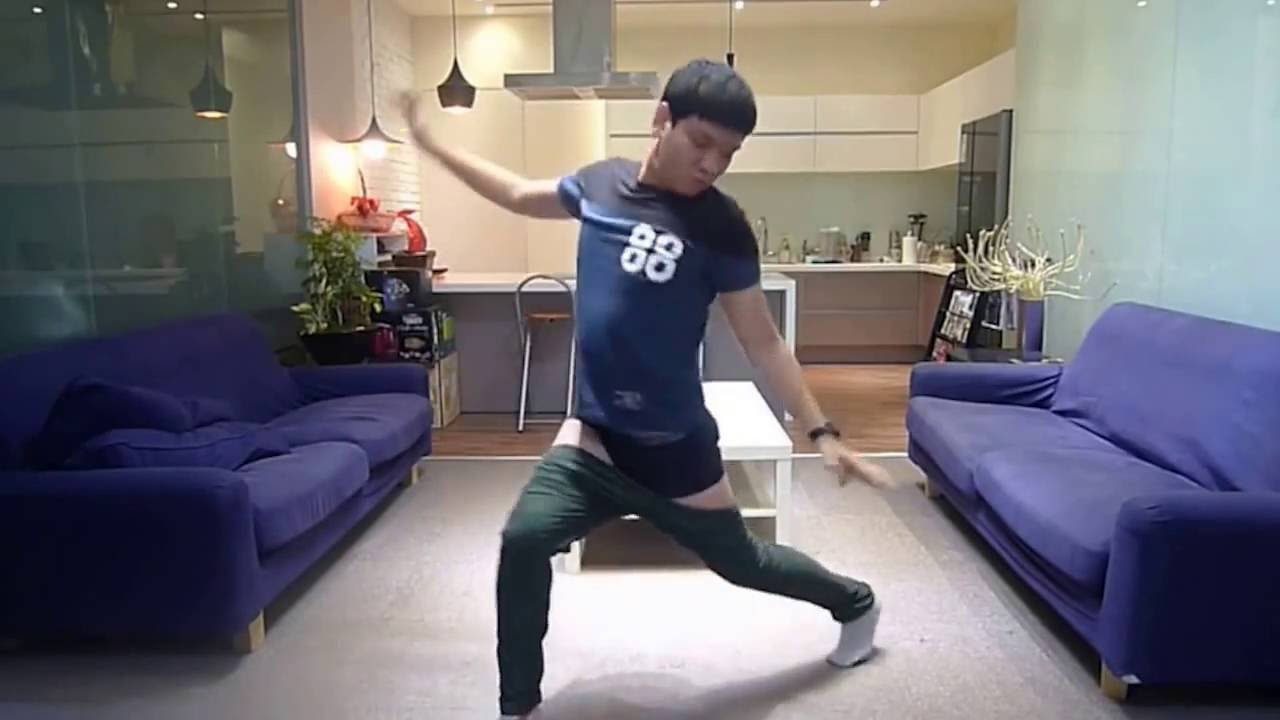 Как одеть штаны без рук, How to wear pants without hands
