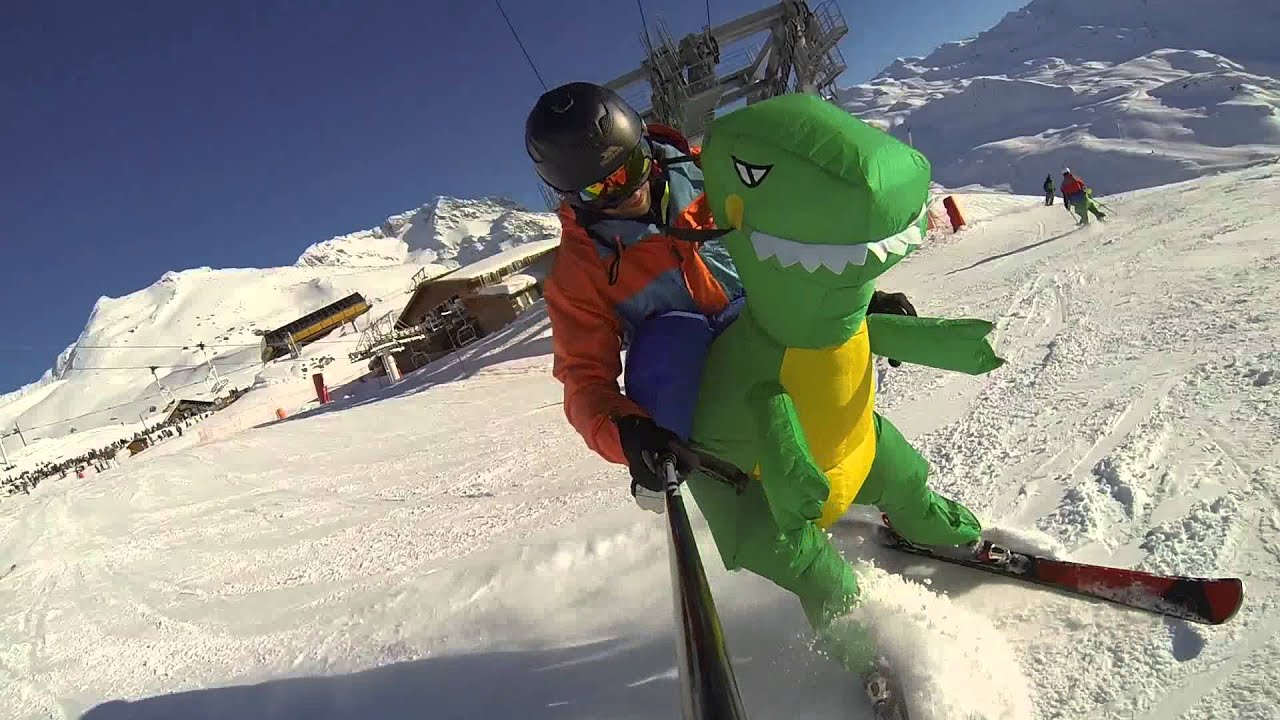DinoTHORENS | DINO SUIT SKIING IN VAL THORENS