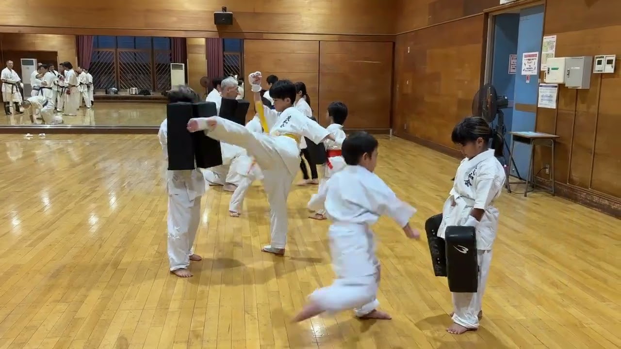 空手倶楽部友和会 250831 練習風景 鶴見スポーツセンター