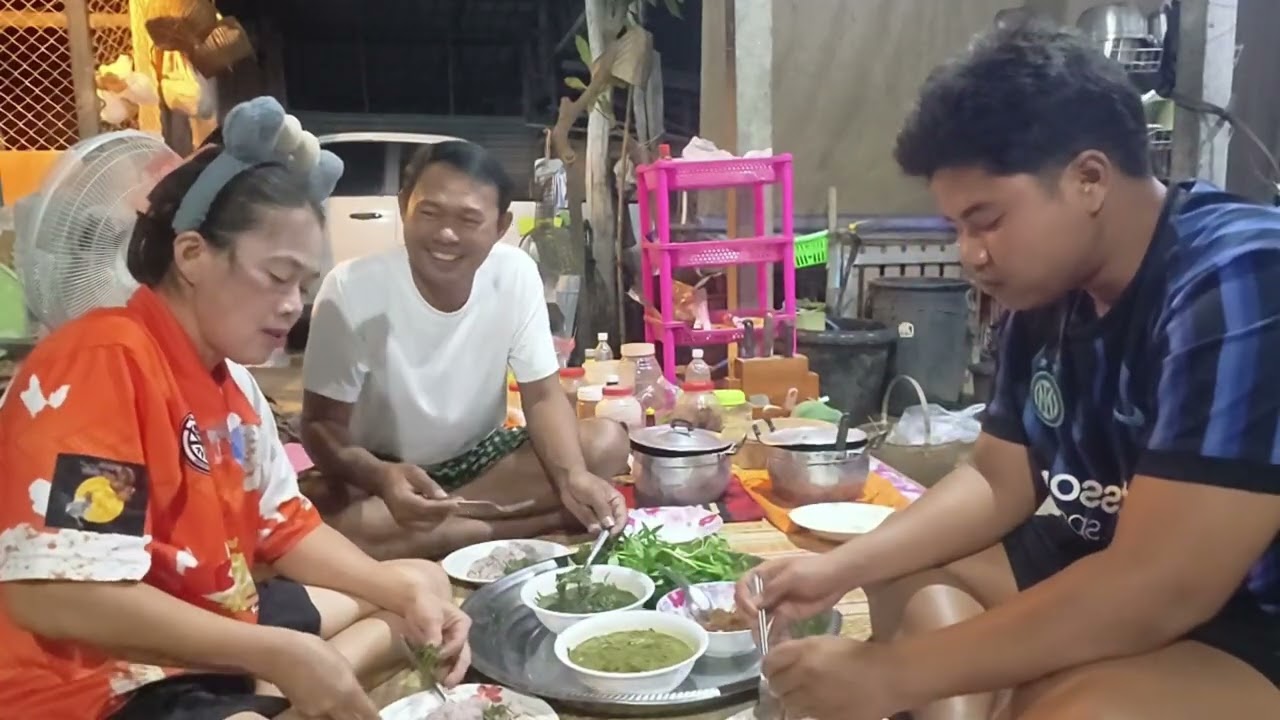 หาเองบริโภคเองแกงอ่อมปูนาแกงขี้เหล็กแซ่บๆจ้า16 มกราคม ค.ศ. 2026