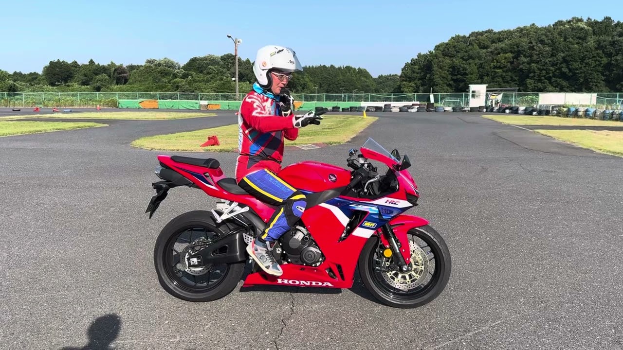 HONDA  CBR600RR  2024 新型