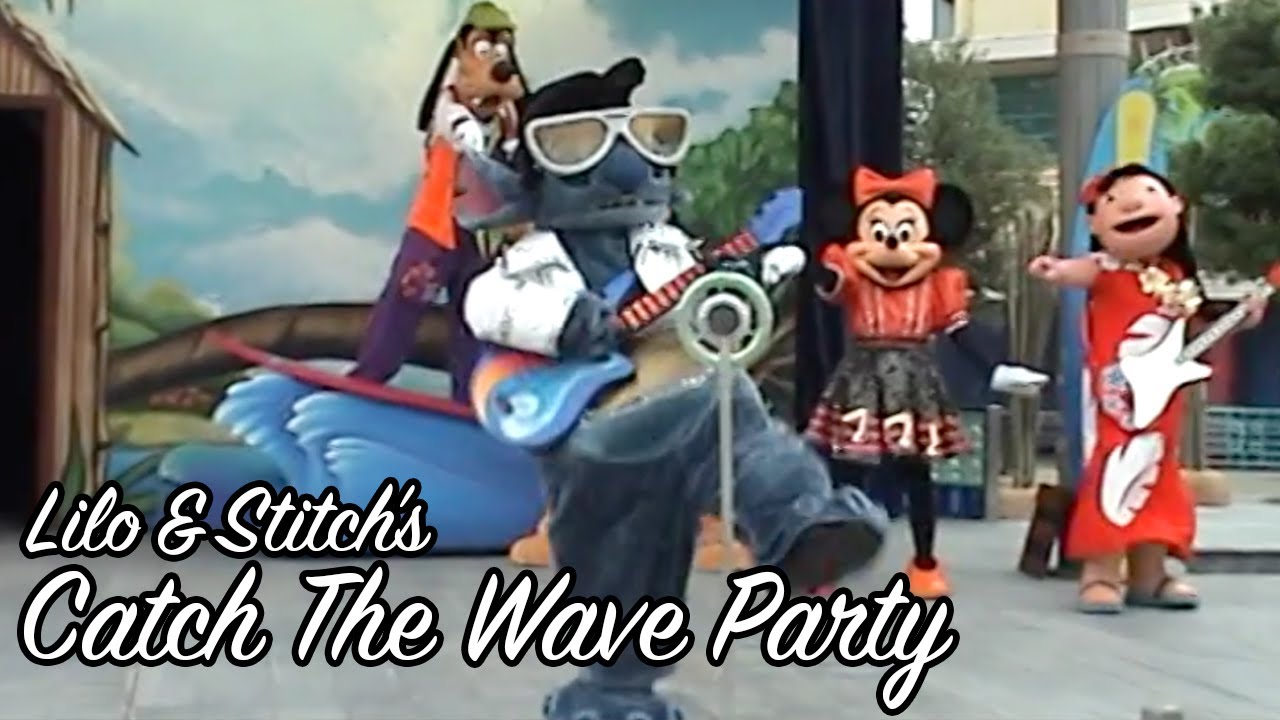 Disneyland Paris - Lilo & Stitch Catch The Wave Party
