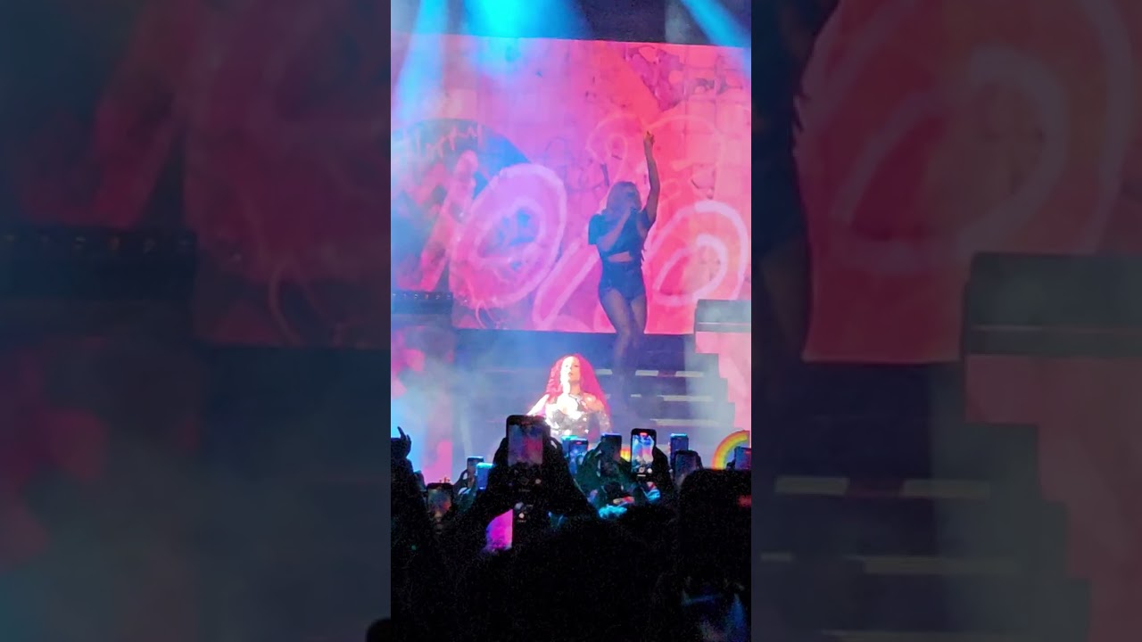 PRISCILLA  - 10/10 Feat. Pabllo Vittar (PRISCILLA - A Experiência São Paulo)