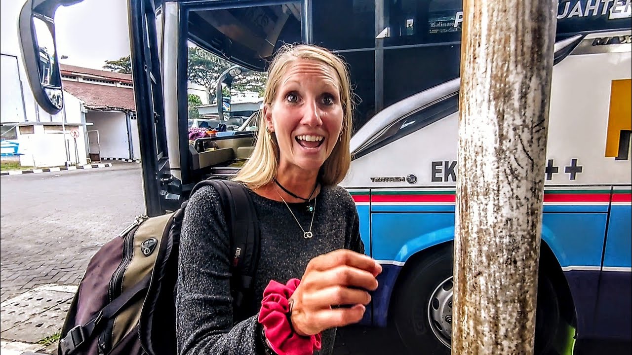 BULE ASAL SWISS MIRIP CELINE DION, NAIK BUS MILA SEJAHTERA DARI TERMINAL GIWANGAN JOGJA!