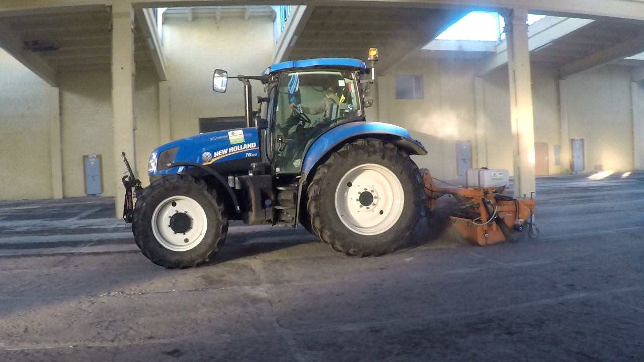 Zamiatanie hali NH t6.175 & POM Augustów T801/1