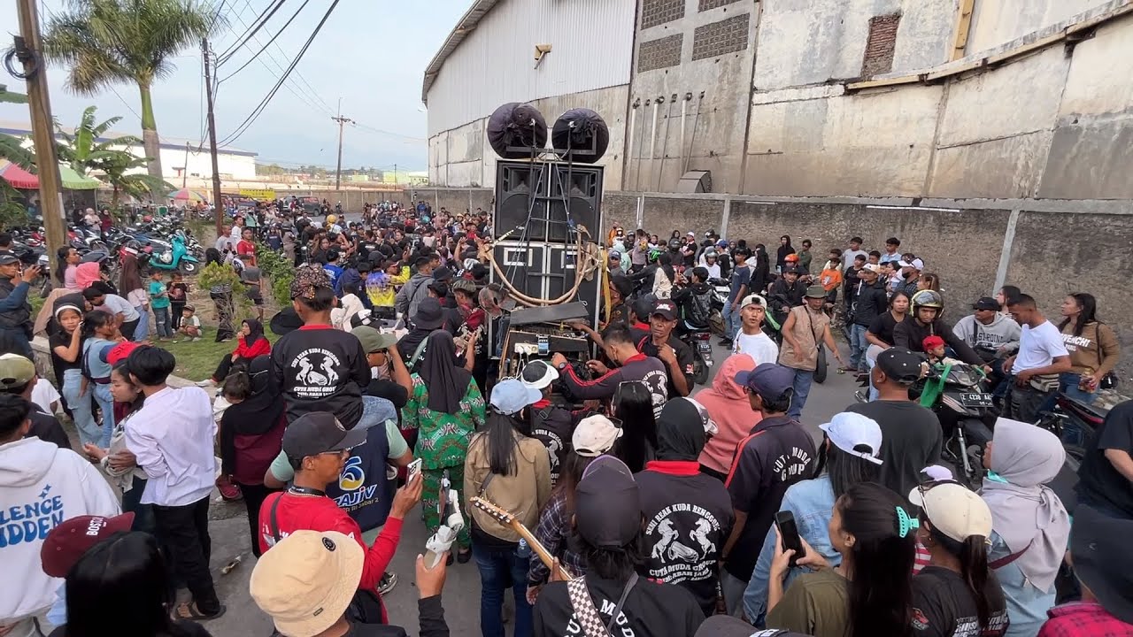 Dangdut reak tuh memang paling zoss Cuta Muda baturumpil ka tempatkeun