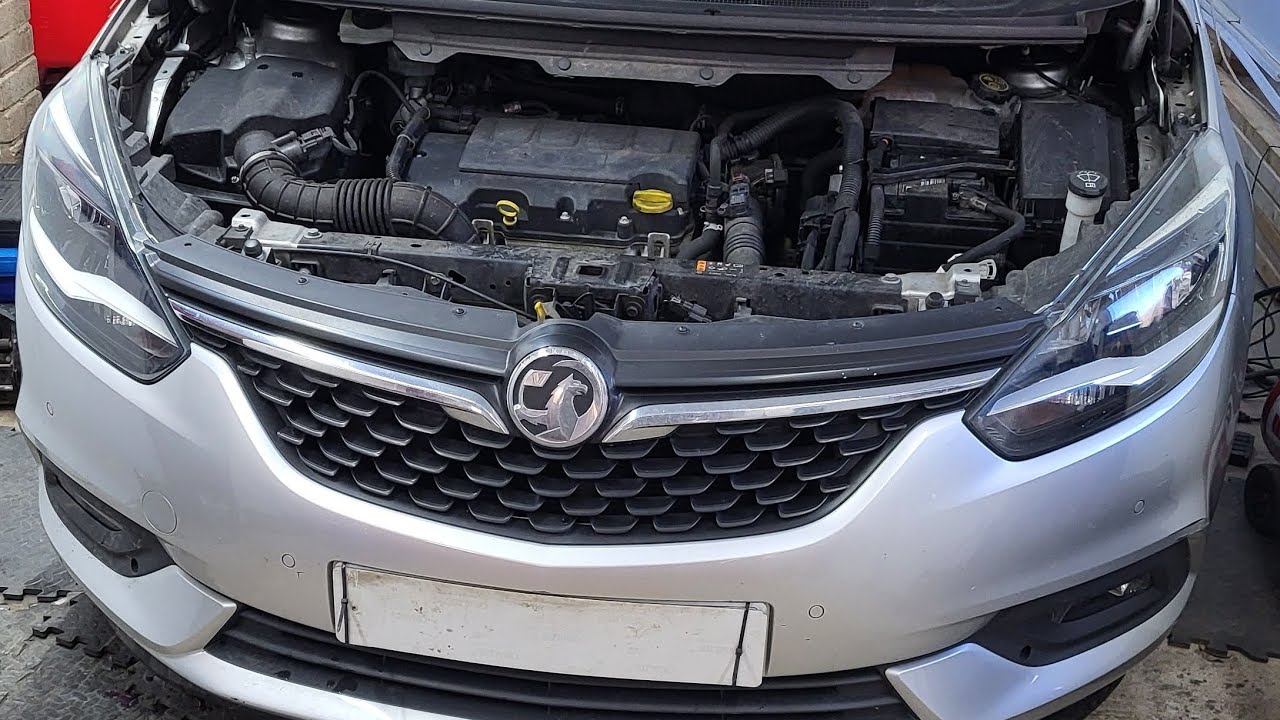 Vauxhall zafira tourer here for another oil change 