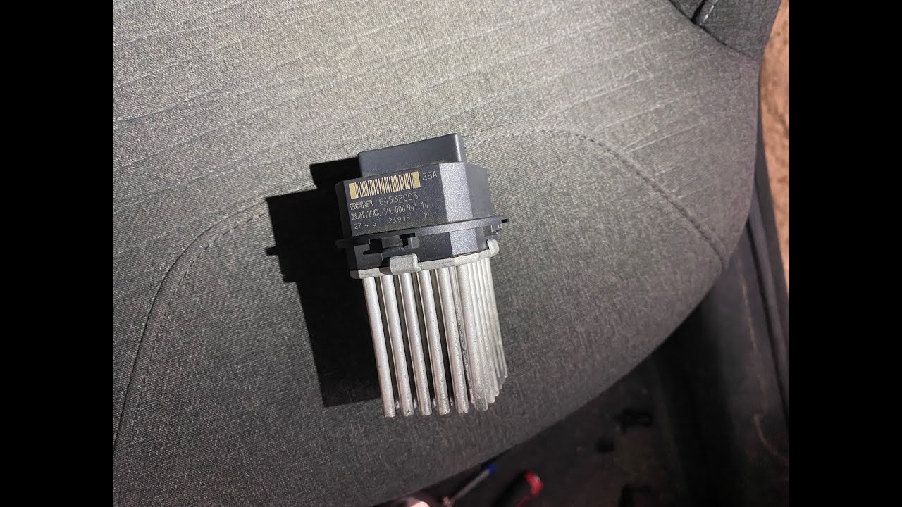 How To Replace Heater Fan Control Module Resistor Citroen C3 II (2009-2016)