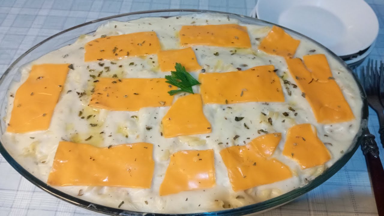 🍁فكره الغذاء او العشاء #كرتان🥧 بالكفتة ولبشميل 😍 جدا سهلا ولذيذه🍁