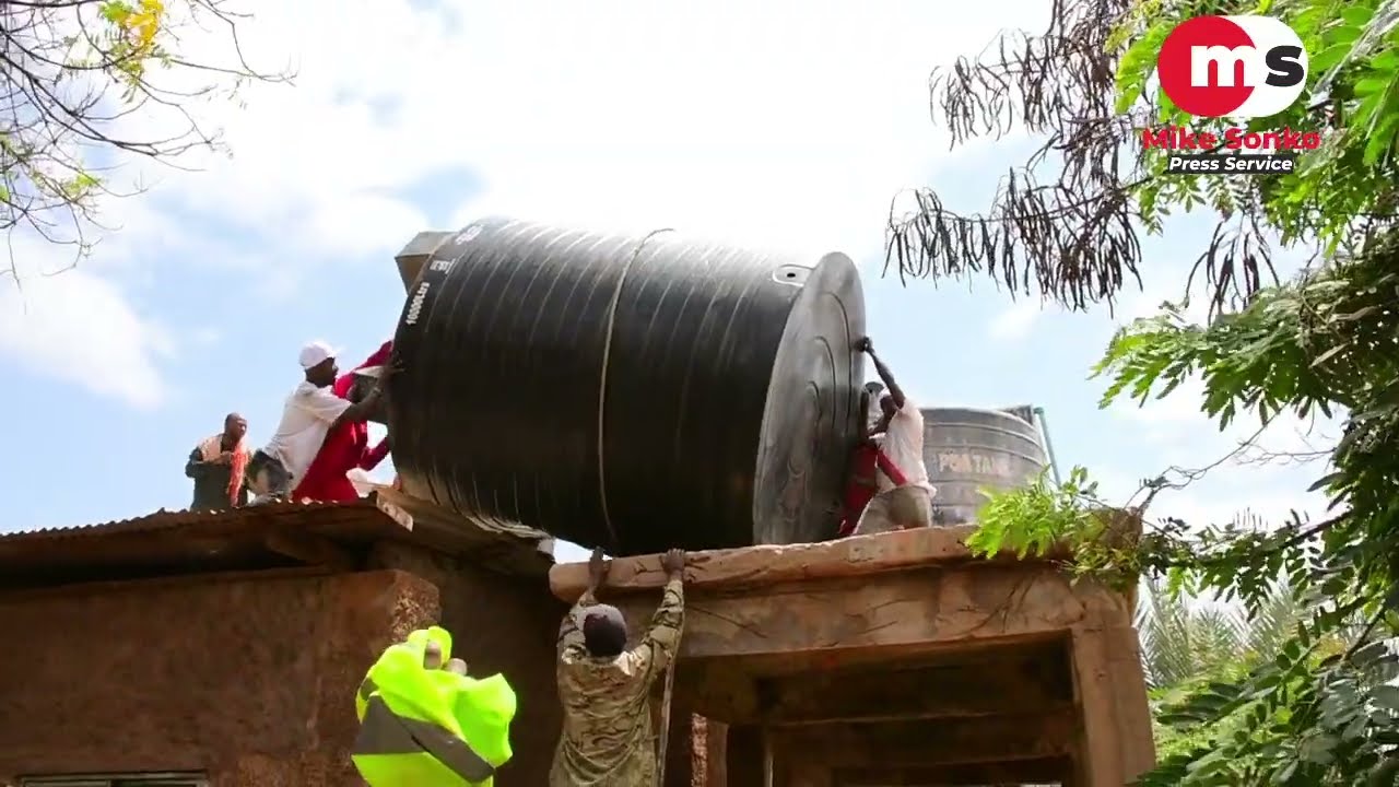Mike Sonko visited Kinna Mosque in Isiolo South to inspect the newly installed solar power system.