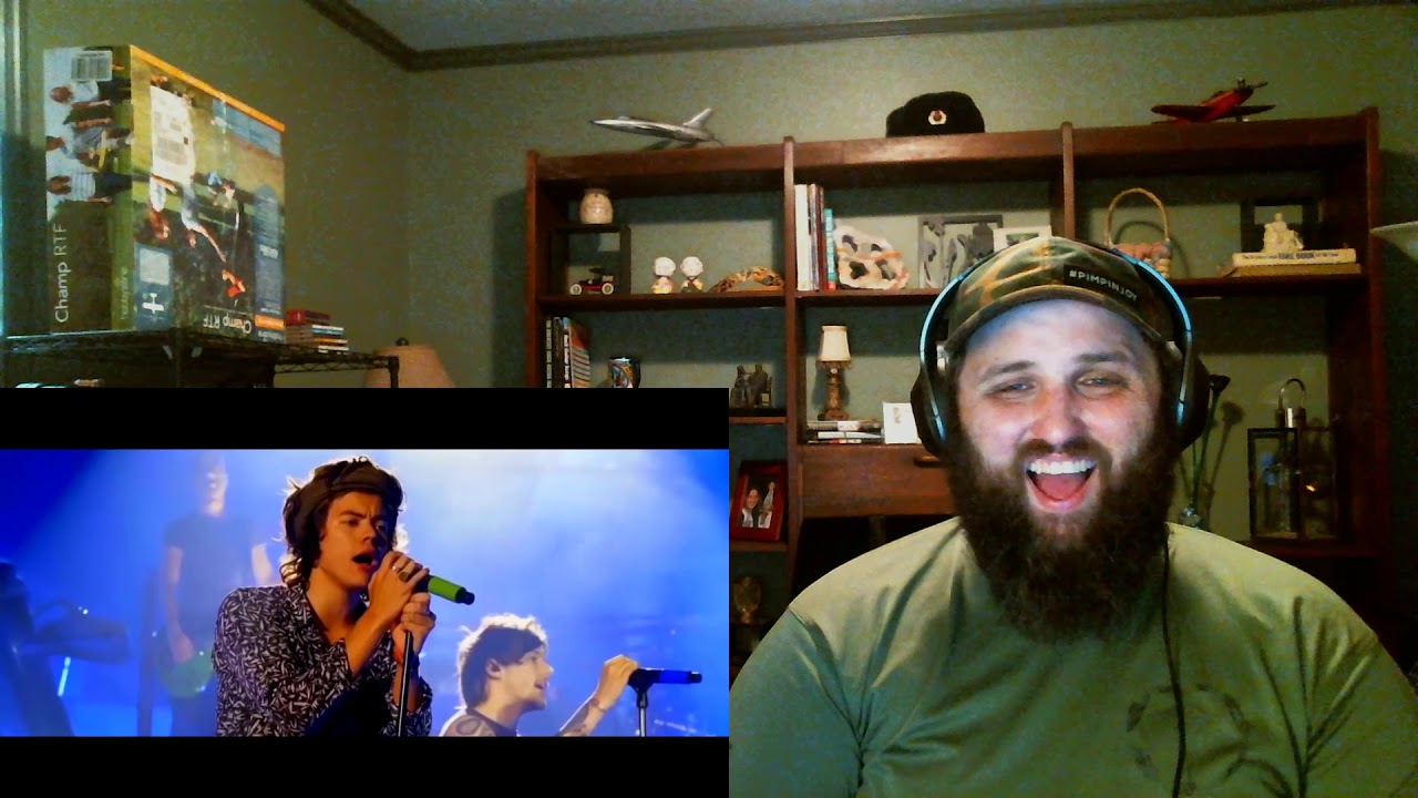 The Bushy Beard REACTS to You & I LIVE at San Siro By One Direction!
