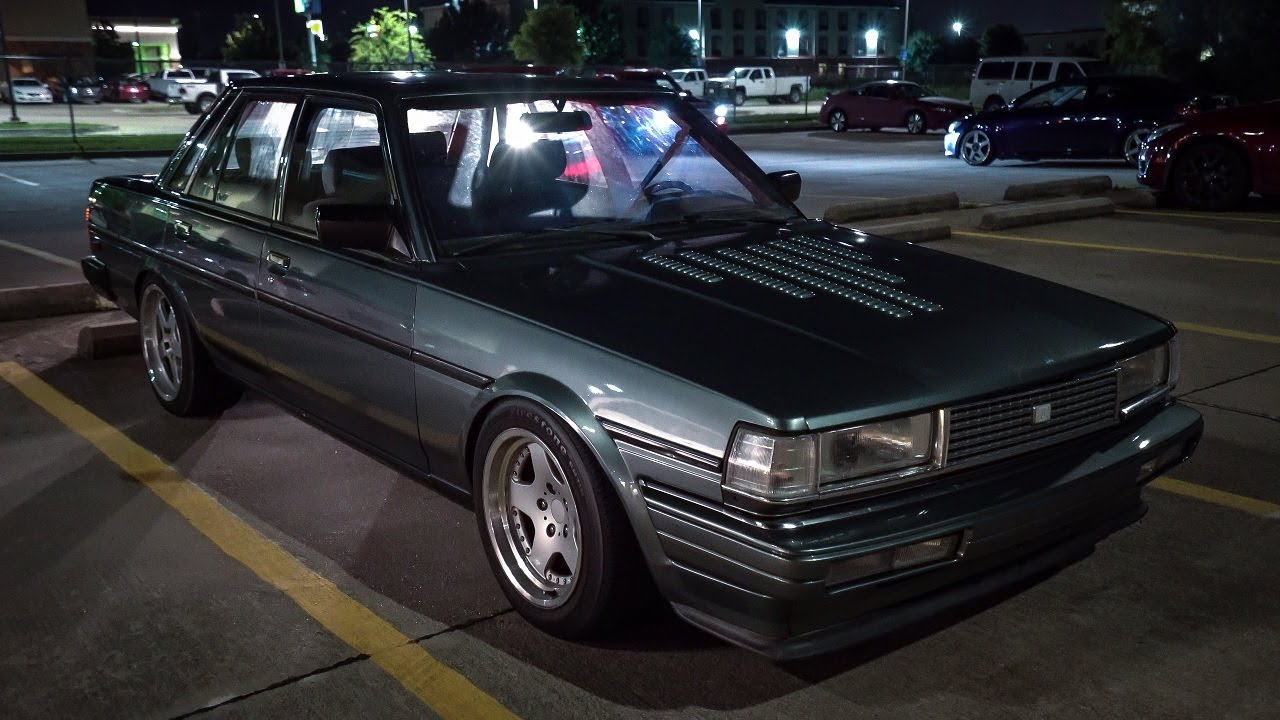 Highway Pulls in Aaron's 1JZ-GTE Swapped Toyota Cressida *Headphone warning*