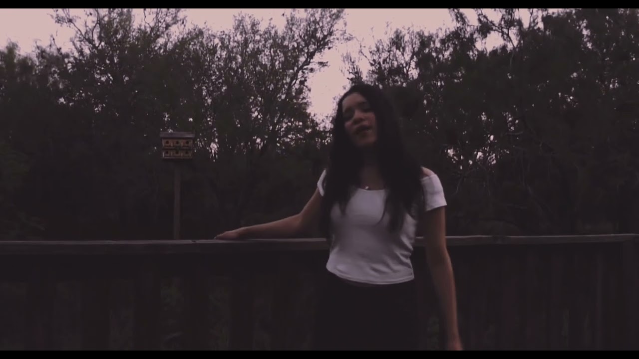 Arlyn Music - Erase me (Official Music Video)