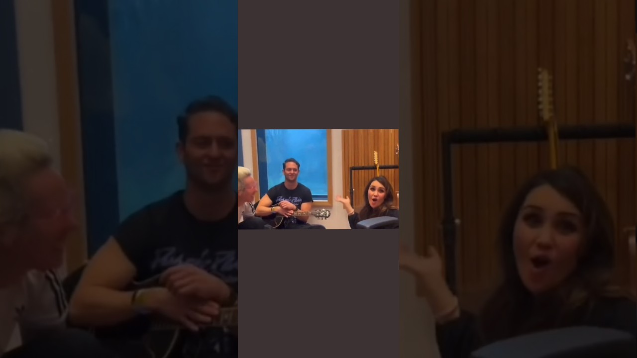 Dulce Maria e Christopher do RBD em est&uacute;dio #rbd #sareacts