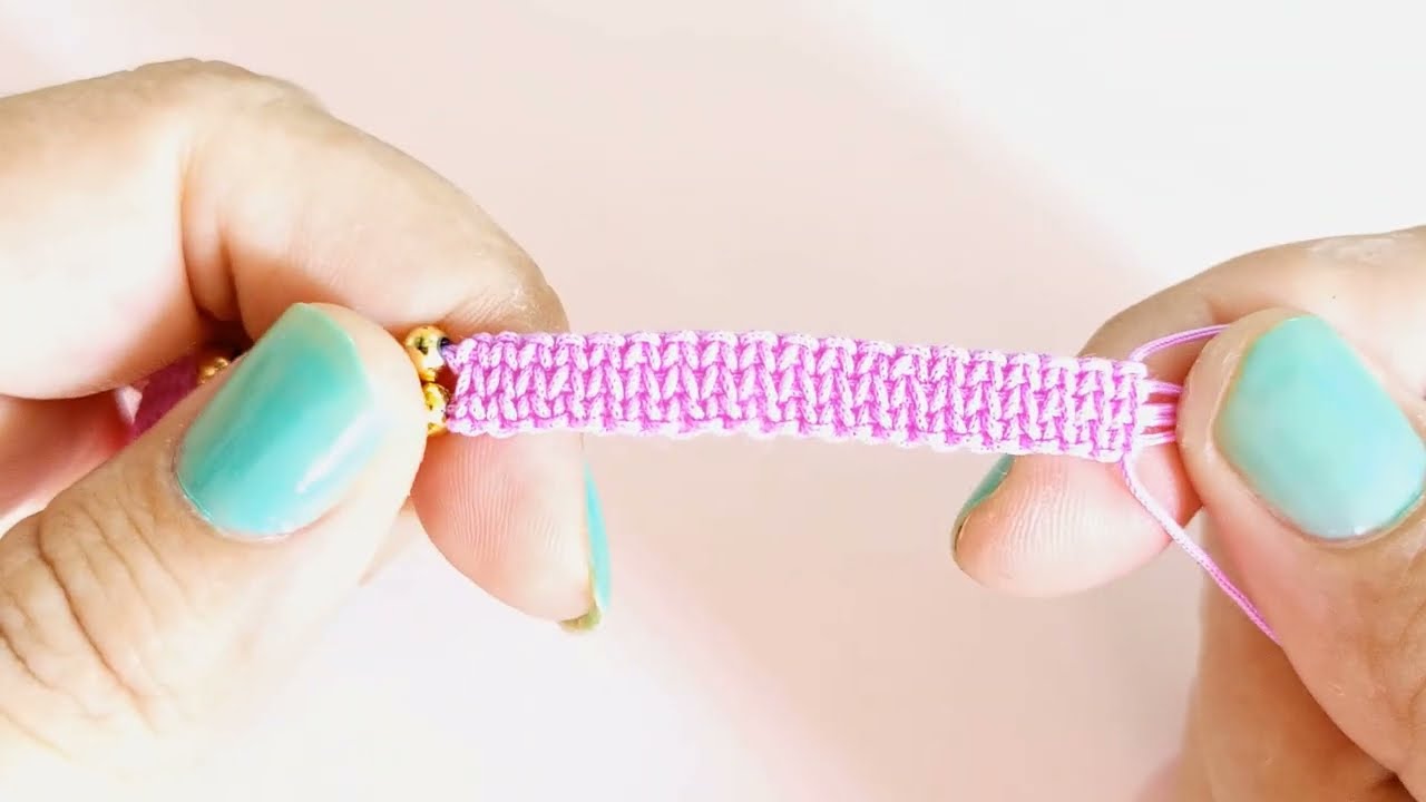 pulsera de nudo plano