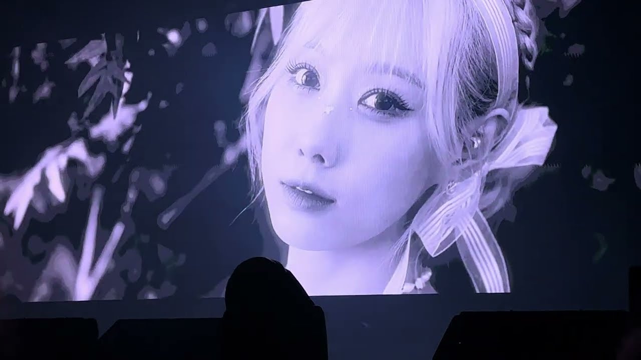Dreamcatcher (드림캐쳐) - Intro + OOTD + Black Or White (4K FANCAM) - Luck Inside 7 Doors Tour