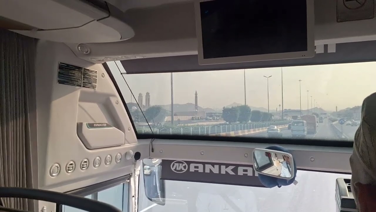 Makkah ki masjid jo pore saal ma 1 baar he namaz hoti ha kya apko pata ha