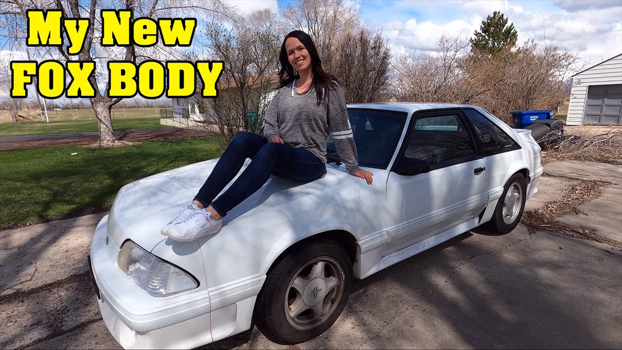 Я купил Mustang GT 5.0 Fox Body 1992 года выпуска.