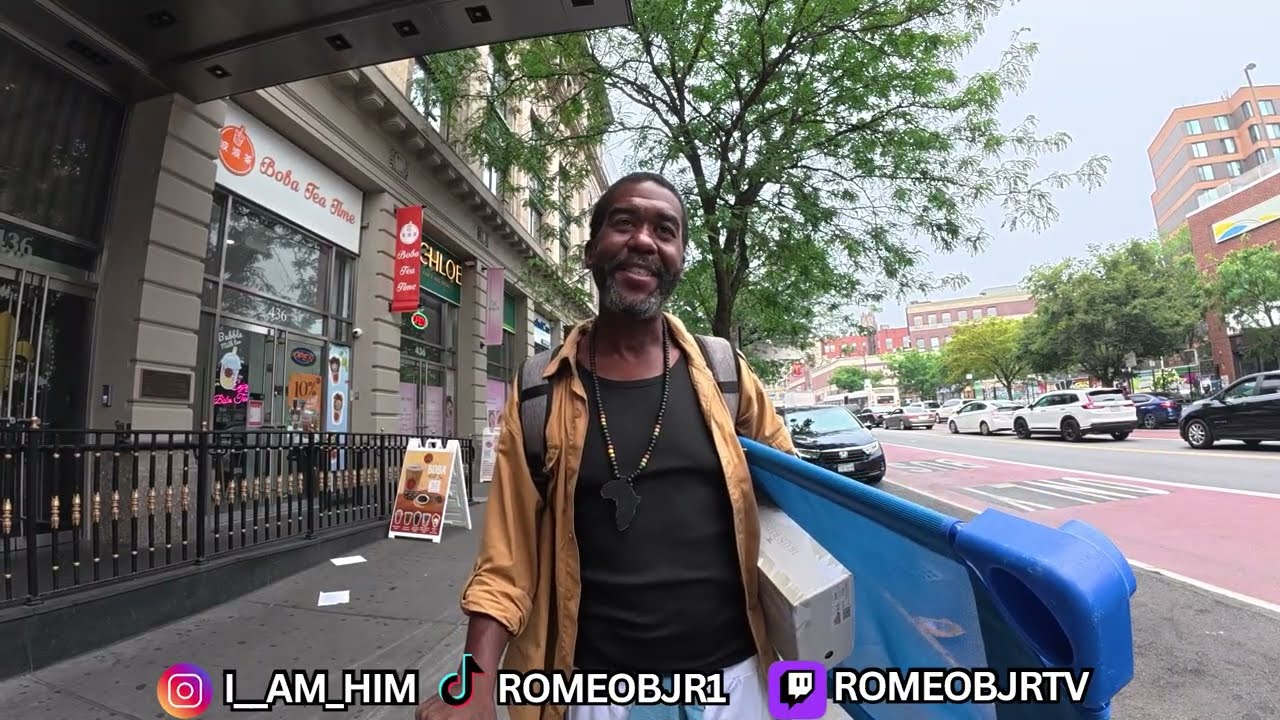 Бездомный кричит. Часть 2.