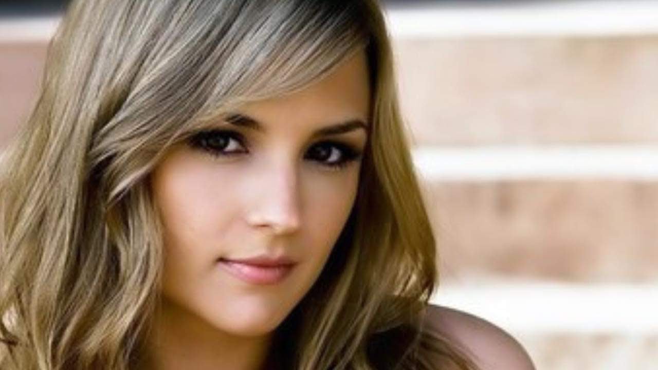 13 Sexy Photos of Rachael Leigh Cook