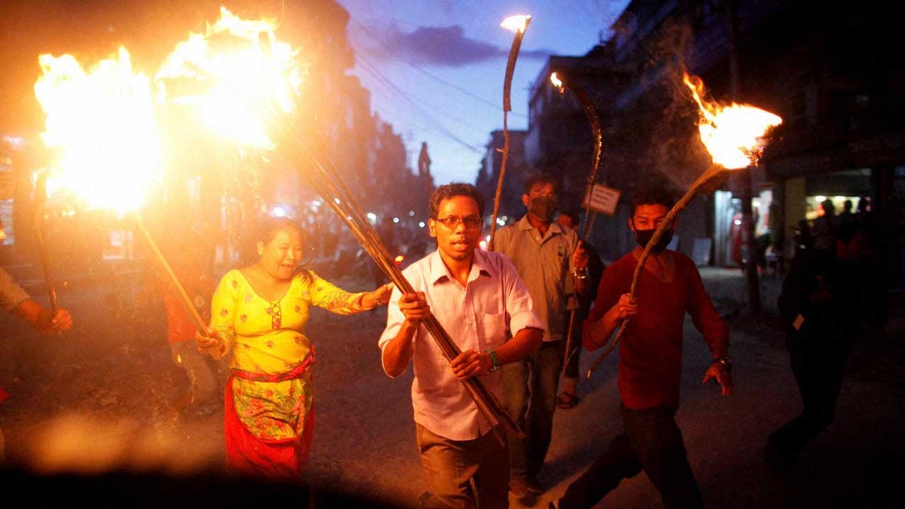 Violence in Nepal after assembly rejects Hindu nation demand