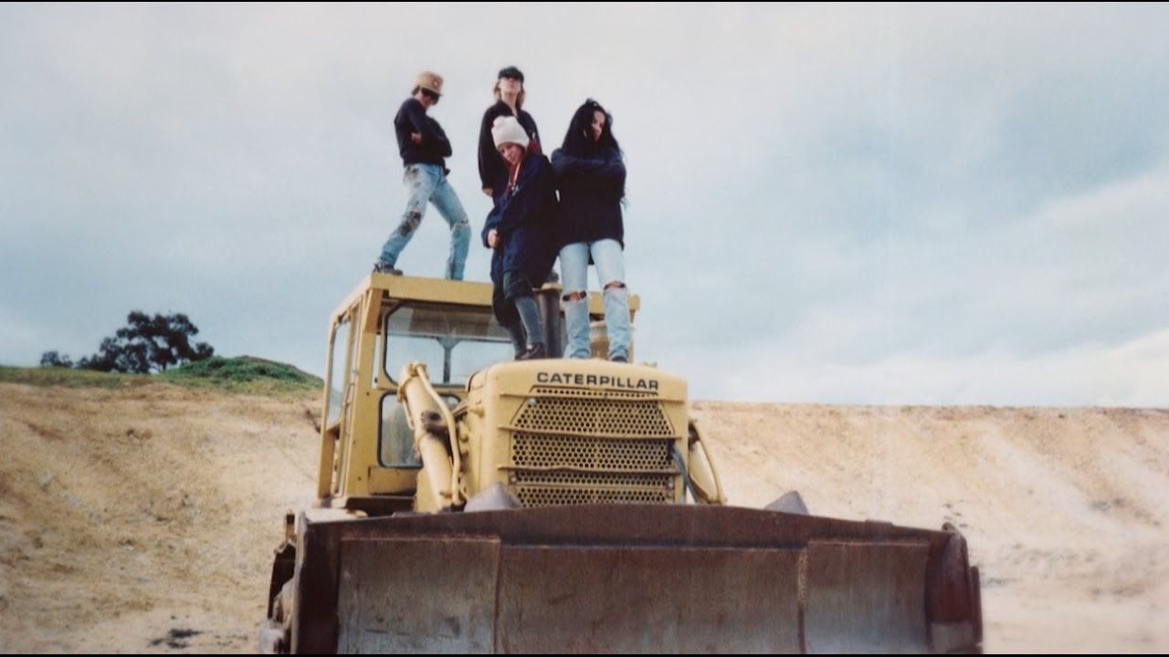 COSMIC PSYCHOS / L7   clip from the documentary BLOKES YOU CAN TRUST