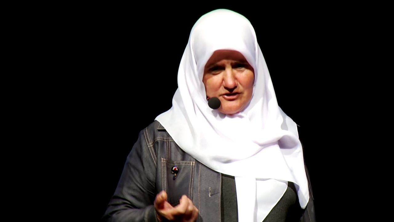 İnsan İsterse | Nuran Erden | TEDxBursa