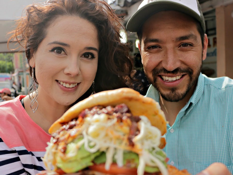 La torta más grande de México en Tortas el Recreo las originales del Vaquita FT Marisolpink