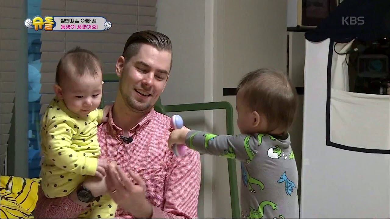 월벤져스 동생이 생겼어요! 미꼬 등장에 어쩔줄 몰라하는 벤틀리[슈퍼맨이 돌아왔다 /The Return of Superman].20190331
