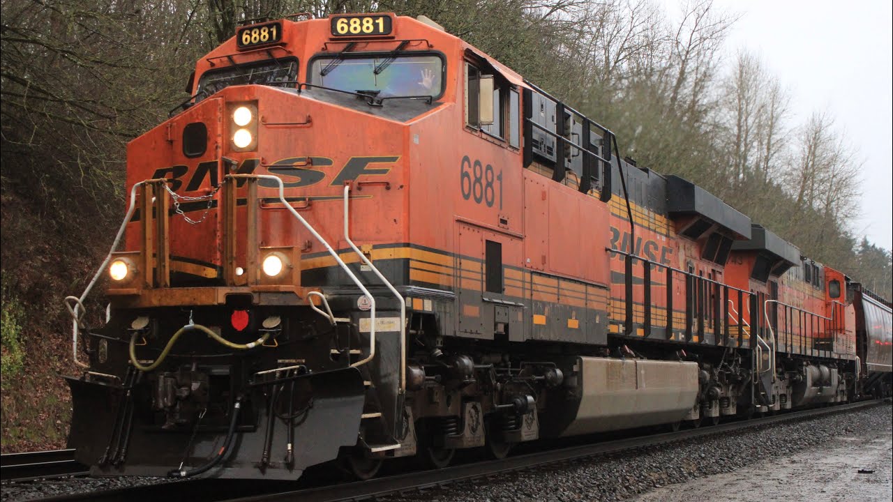 Rainey day in Felida with multiple trains! 2-7-2026