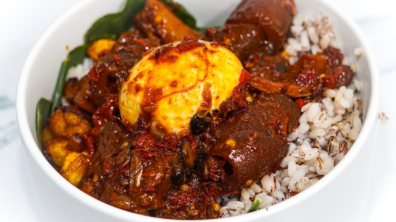 Authentic Ofada Sauce Recipe | How to Make Spicy Nigerian Peppered Sauce