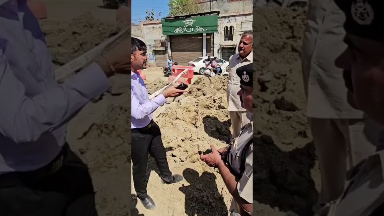 IAS अधिकारी ने DSP राजीव के साथ किया दौरा , ADC ने सिंगल पिलर Flyover बनाने वाली कंपनी के अधिकारियों