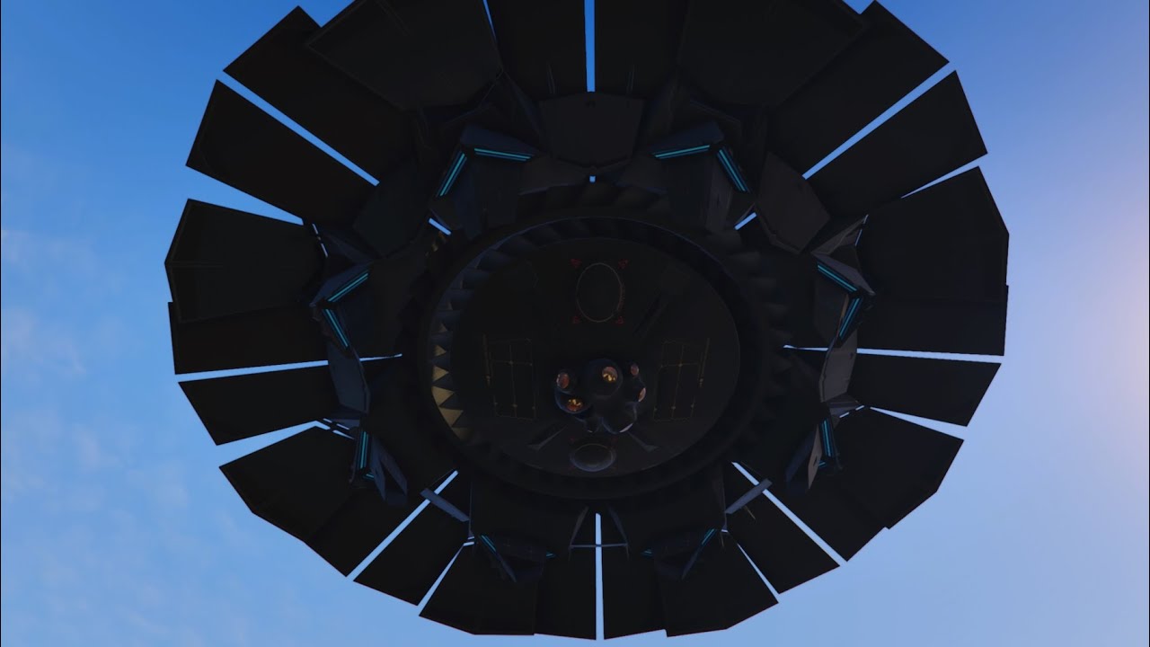 GTA 5 - Messing Around Fort Zancudo UFO