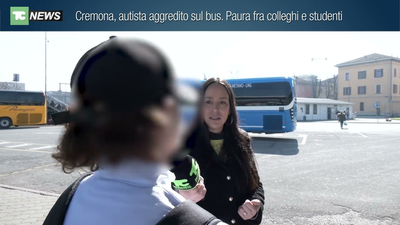 Cremona, autista aggredito sul bus. Paura fra colleghi e studenti